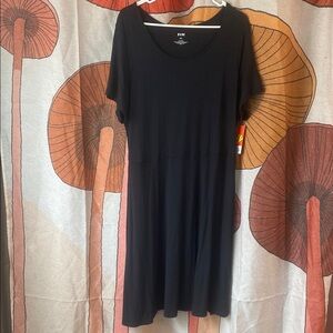 NWT EVRI Black Dress